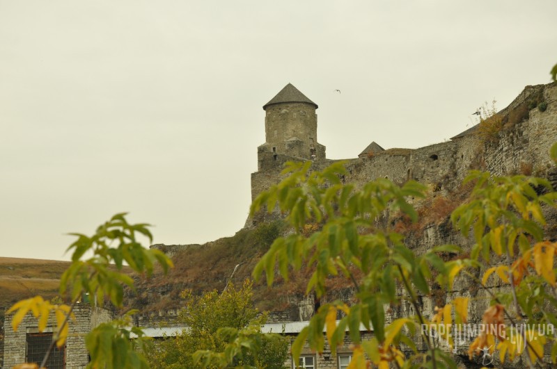 Кам’янець-Подільська фортеця здалеку